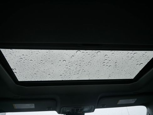 Used 2022 Chevrolet Silverado 1500 LTZ w/ LTZ Premium Package image 18