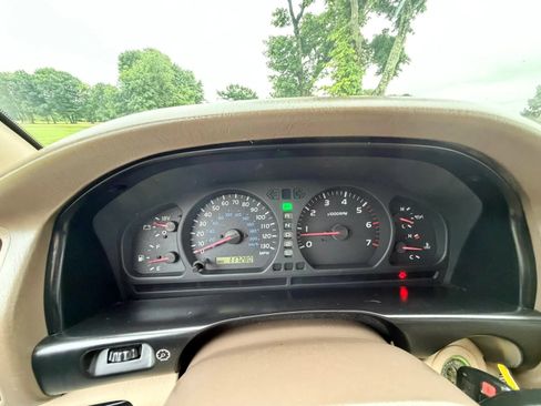Used 2000 Toyota Land Cruiser AWD/4WD image 81