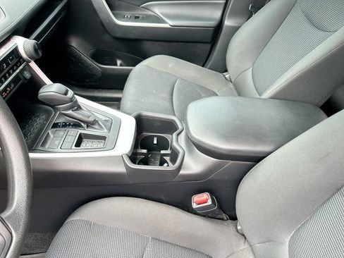 Certified 2024 Toyota RAV4 LE FWD image 27