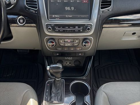 Used 2015 Kia Sorento SX AWD/4WD image 17