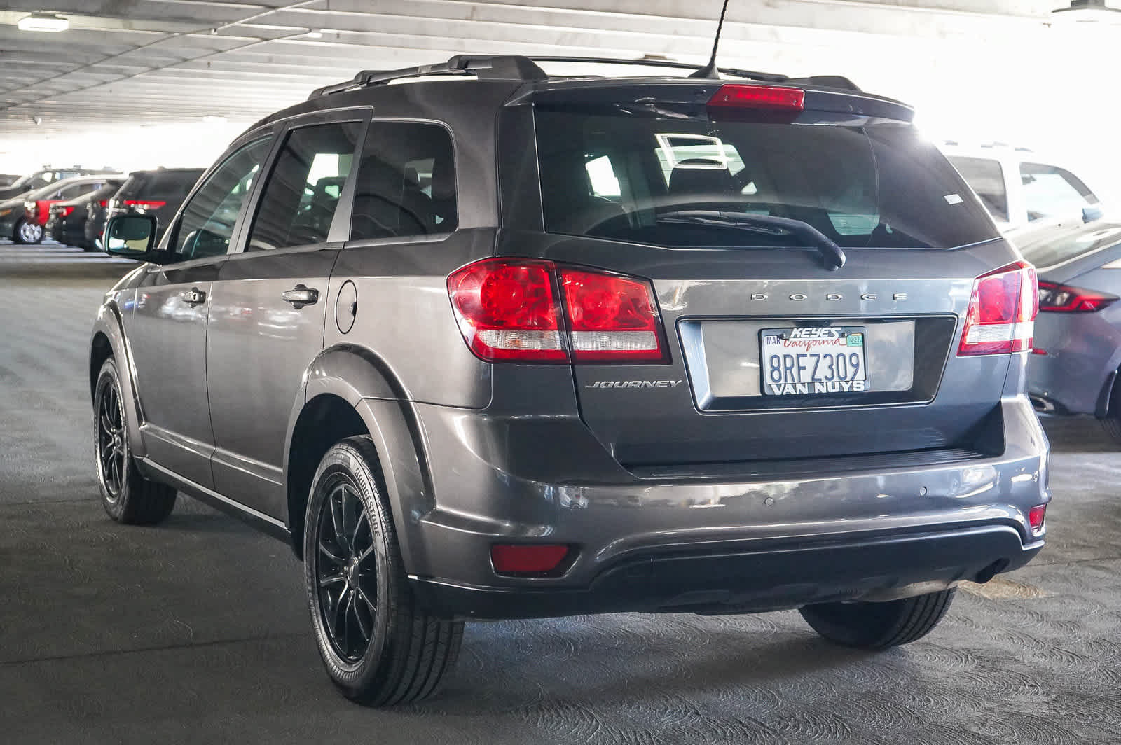 Used 2019 Dodge Journey SE w/ Premium Group FWD image 6