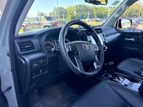 Used 2022 Toyota 4Runner TRD Off-Road Premium w/ TRD Black Wheel Package (TMS) AWD/4WD image 14