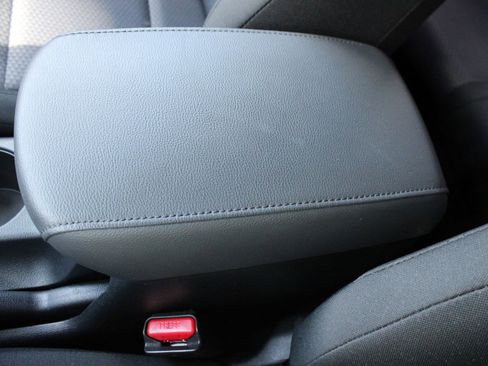 Used 2025 Kia Soul LX FWD image 37