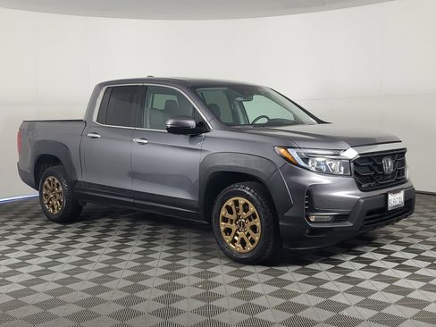Certified 2022 Honda Ridgeline RTL-E image 2