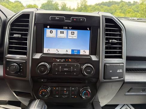 Used 2018 Ford F150 XLT w/ Equipment Group 302A Luxury AWD/4WD image 18