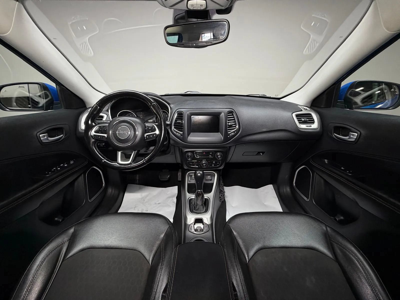 Used 2020 Jeep Compass Latitude FWD image 20