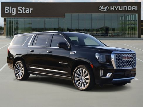 Used 2023 GMC Yukon XL Denali image 6