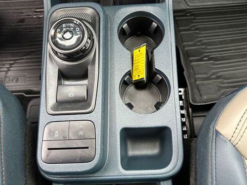 Used 2025 Ford Maverick Lariat AWD/4WD image 32