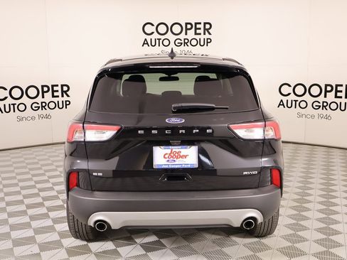 Used 2022 Ford Escape SE image 20