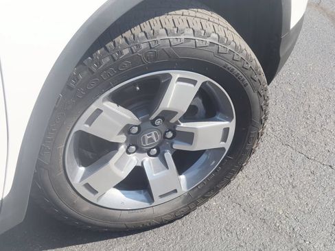 Used 2025 Honda Ridgeline RTL image 11