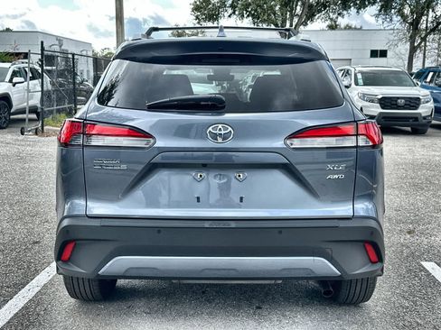 Used 2022 Toyota Corolla Cross XLE image 7