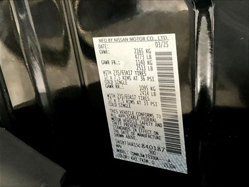 Used 2025 Nissan Rogue S AWD/4WD image 34