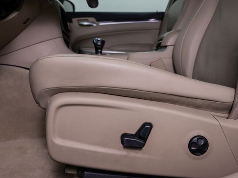 Used 2012 Chrysler 300 Limited RWD image 18