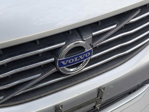 Used 2016 Volvo XC60 T5 Premier image 13