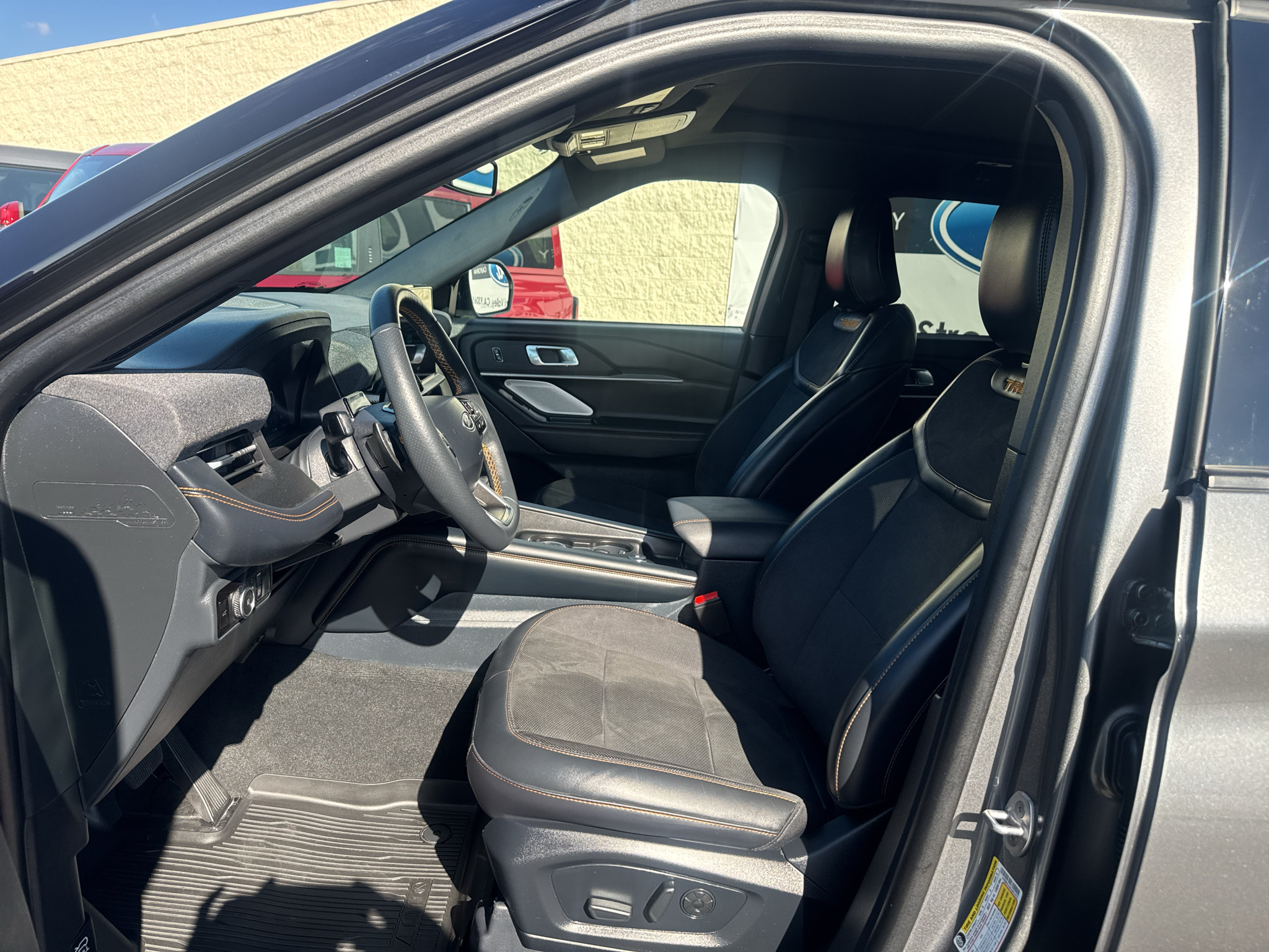 Used 2026 Ford Explorer Tremor w/ Tremor Ultimate Package AWD/4WD image 8