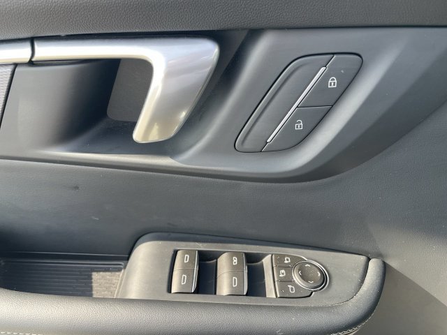 Used 2026 Buick Enclave Sport Touring FWD image 23