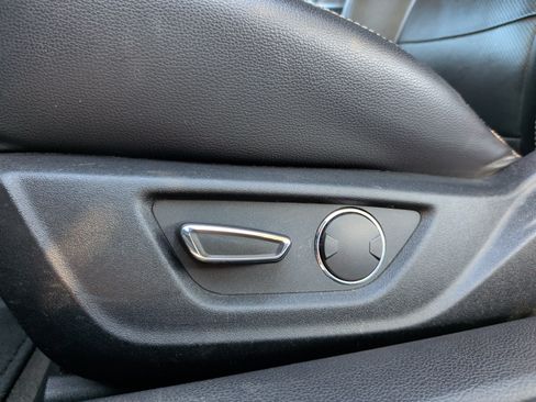 Used 2019 Ford Mustang Premium image 25