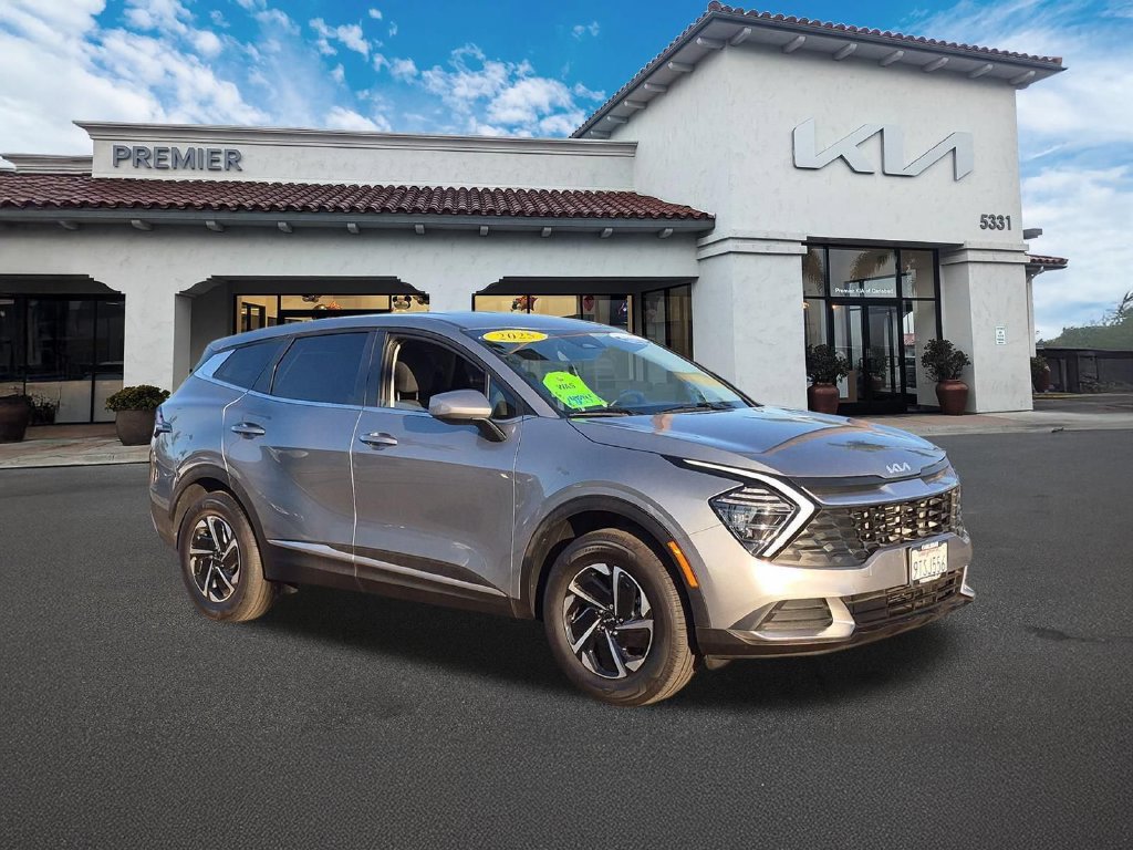 Certified 2025 Kia Sportage LX AWD/4WD image 2