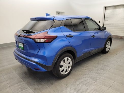 Used 2021 Nissan Kicks S FWD image 9