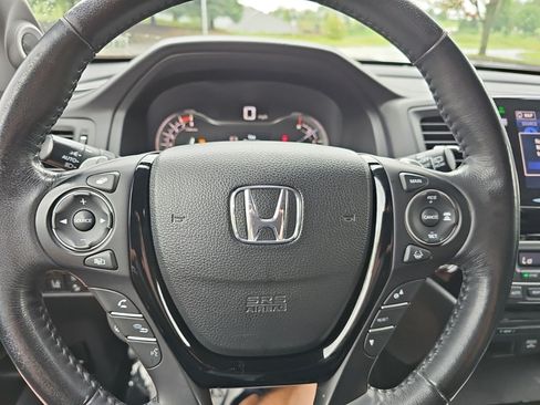 Used 2016 Honda Pilot Elite image 22