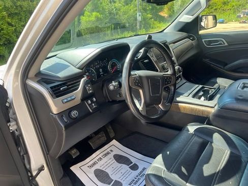 Used 2018 GMC Yukon Denali w/ Open Road Package RWD image 10