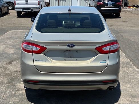 Used 2015 Ford Fusion SE FWD image 6