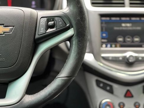 Used 2019 Chevrolet Sonic LT w/ Convenience Package FWD image 31