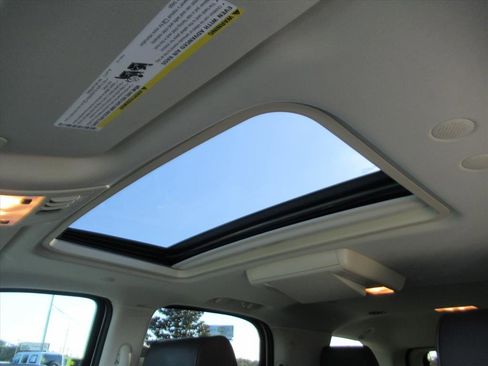 Used 2013 Cadillac Escalade Platinum image 25