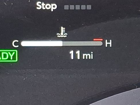 Certified 2025 Toyota Sienna XSE image 22