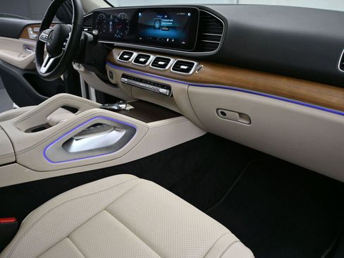 Used 2021 Mercedes-Benz GLE 350 4MATIC image 19