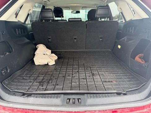 Used 2019 Ford Edge SEL w/ Equipment Group 201A image 6