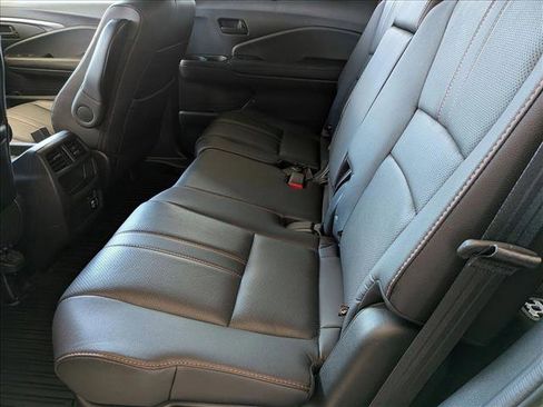 Certified 2023 Honda Passport TrailSport image 19