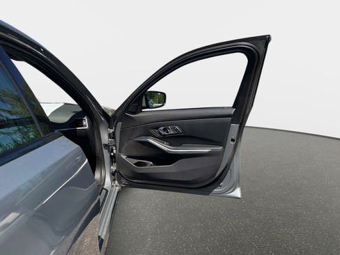 Used 2023 BMW 330i Sedan w/ Driving Assistance Package RWD image 22