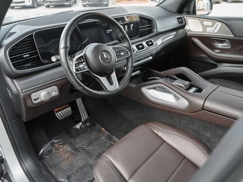 Used 2023 Mercedes-Benz GLS 450 4MATIC image 7
