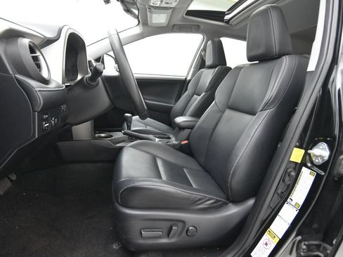 Used 2013 Toyota RAV4 Limited AWD/4WD image 25