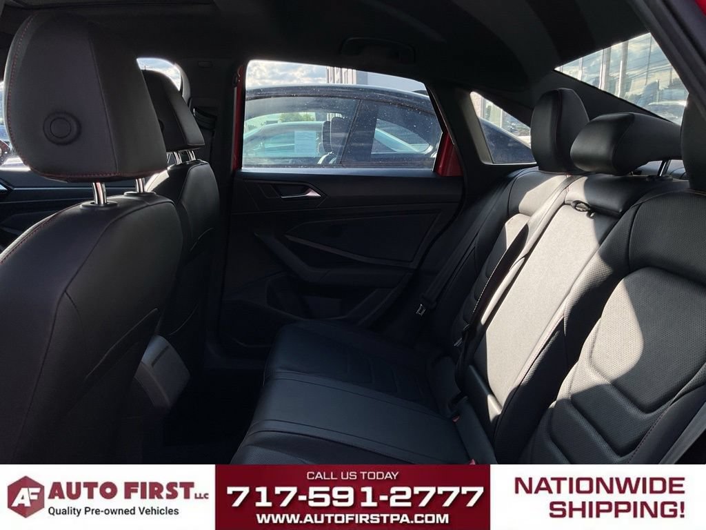Used 2021 Volkswagen Jetta GLI FWD image 11