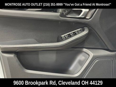 Used 2017 Porsche Macan image 11