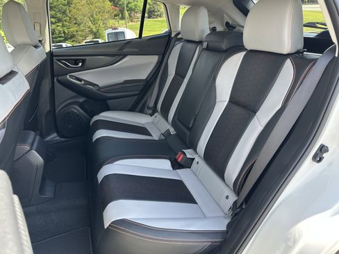 Used 2022 Subaru Crosstrek 2.5i Limited w/ Moonroof Package 2 image 12