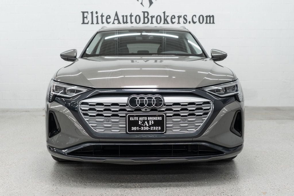 Used 2024 Audi Q8 e-tron Premium AWD/4WD image 3