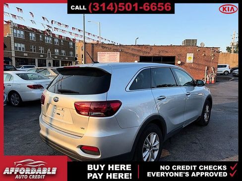Used 2020 Kia Sorento FWD V6 image 5