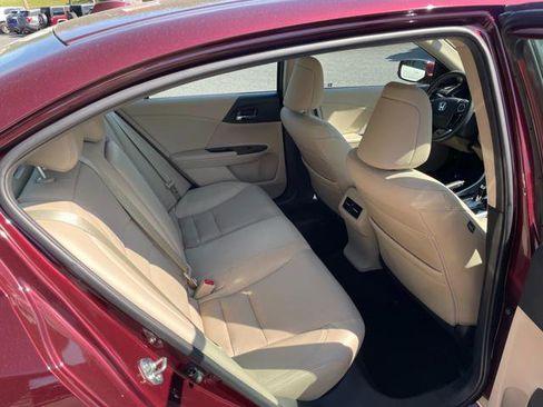 Used 2017 Honda Accord EX-L image 31