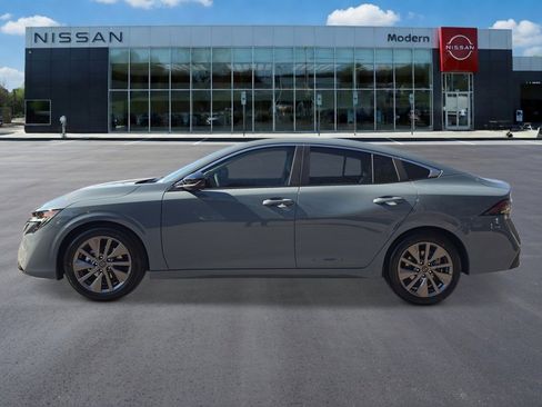 New 2026 Nissan Sentra SL w/ Floor Mat Package FWD image 2