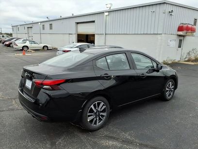 New 2025 Nissan Versa SV w/ Trunk Package