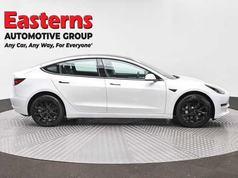 Used 2023 Tesla Model 3 Standard Range RWD image 4