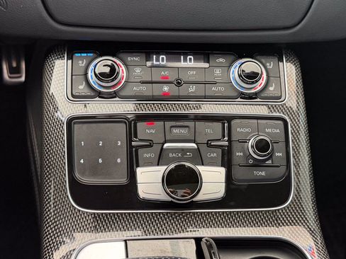 Used 2014 Audi S8 AWD/4WD image 15