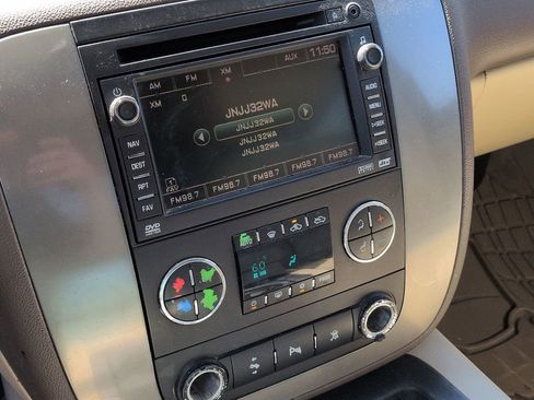 Used 2010 GMC Sierra 2500 SLT w/ Entertainment Package AWD/4WD image 22