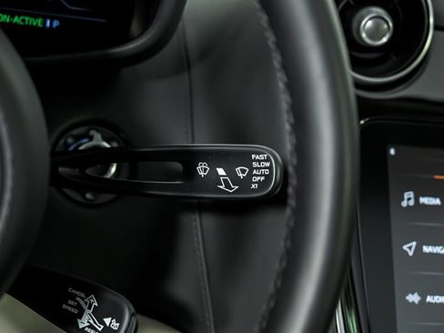 Used 2023 McLaren GT RWD image 33