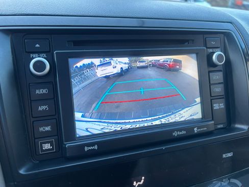 Used 2016 Toyota Sequoia Platinum image 24