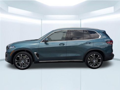 Used 2025 BMW X5 sDrive40i w/ Climate Comfort Package RWD image 2