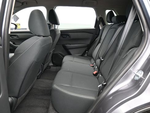 Used 2025 Nissan Rogue S FWD image 26